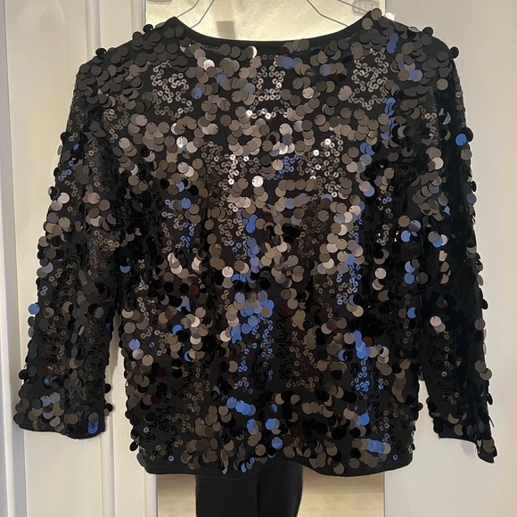 Black Sequined cardigan. - Picture 2 of 3